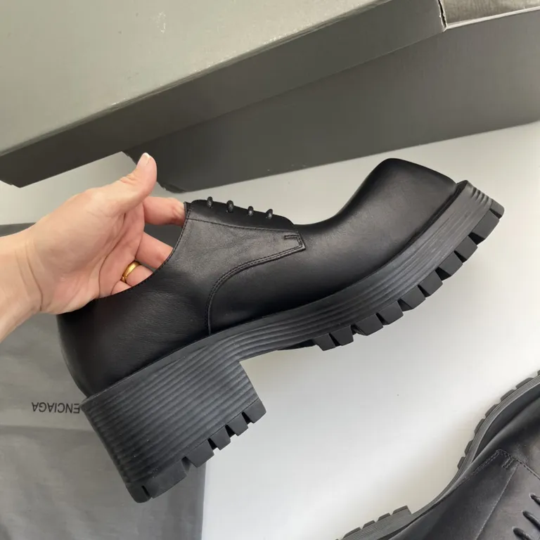 Balenciaga Shoe 